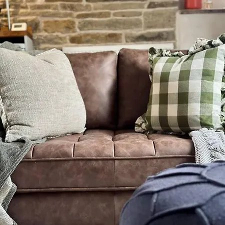 Spacious And Cosy 2 Bedroom In Sleeps 4 By Purestay - 14 Nights Min! Dom wakacyjny Bradford (West Yorkshire)